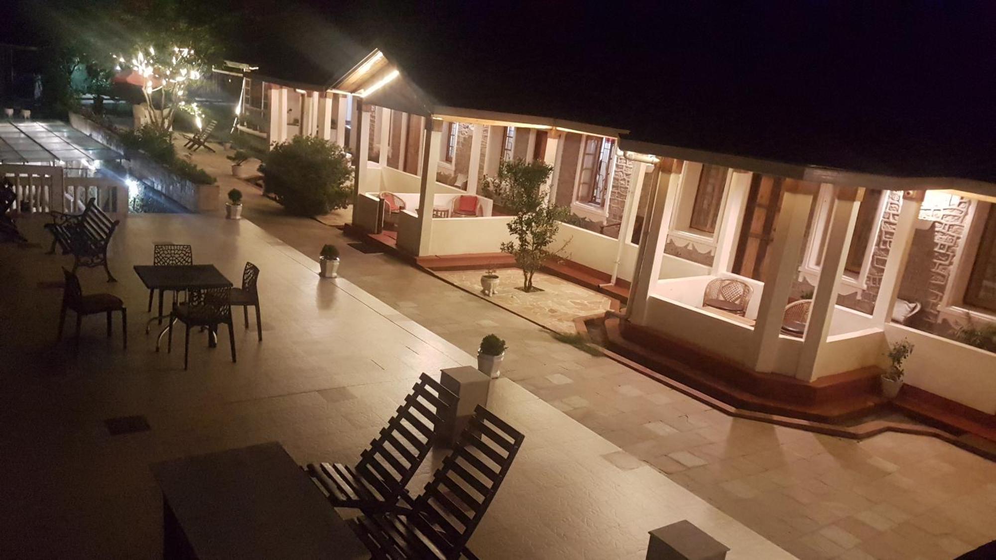 Takdah Heritage Bungalow No 10 מראה חיצוני תמונה